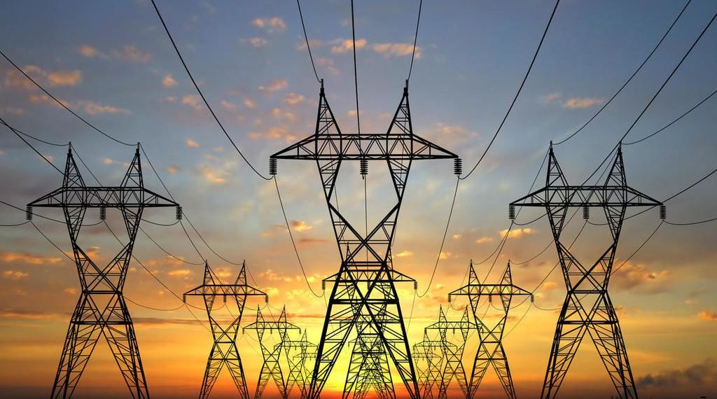 وزير الكهرباء يعلن رقمين متضاربين في أسبوع واحد لحجم الربط الكهربائي بين مصر و3 دول