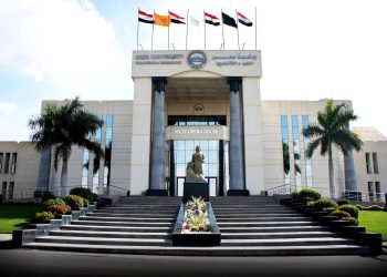 وزير الاتصالات: مصروفات الجامعة المعلوماتية ليست باهظة ومناسبة.. هل تتفق معه؟