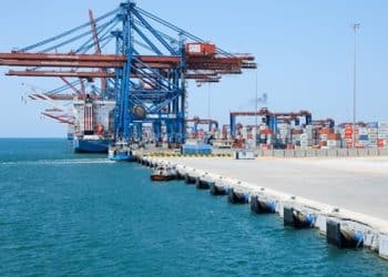 80 ألف أم 100 ألف .. لماذا تتضارب التصريحات الرسمية حول عدد فرص العمل التي توفرها المنطقة الاقتصادية لقناة السويس؟