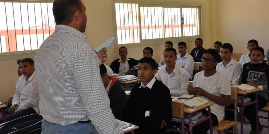 200 ألف أم 320 ألف.. كم يبلغ حجم العجز في عدد المعلمين في مصر؟