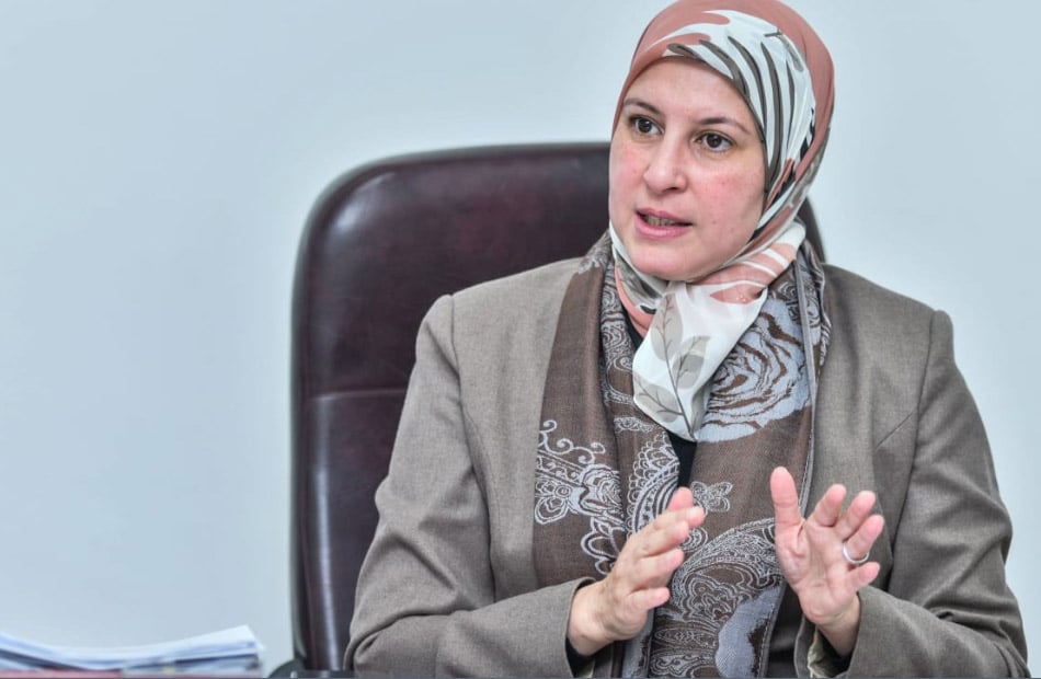 الدكتورة هالة رمضان القائم بأعمال مدير مركز البحوث الاجتماعية والجنائية تتحدث عن الشريحة العمرية الأكثر إقبالًا على الطلاق في مصر