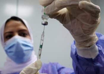 390 ألف ام 500 ألف..  تصريحات متضاربة لعدد الجرعات اليومية للتطعيم بلقاح كورونا