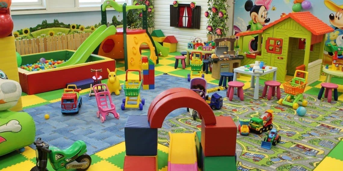 حضانة أطفال