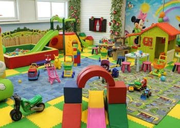 حضانة أطفال