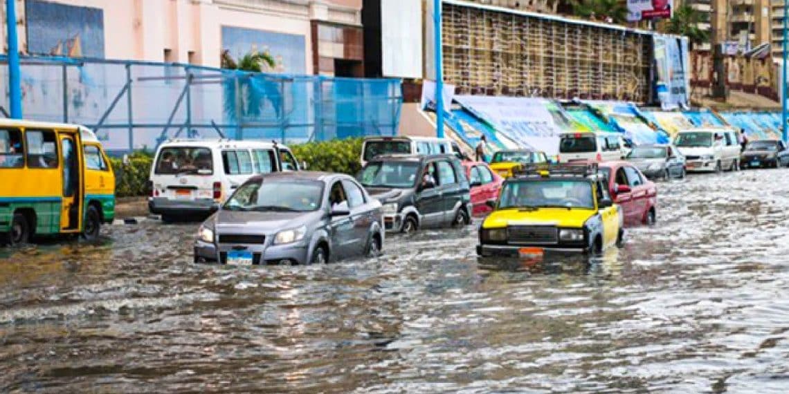 لم يلقى عاملان بالصرف الصحي بالإسكندرية مصرعهما نتيجة الأمطار كما أعلن مساعد وزير التنمية المحلية