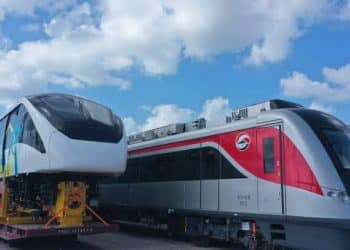 ما هي نسبة تنفيذ المونوريل وكم تبلغ سرعته؟