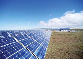 "معلومات الوزراء" يُكذب وزيرة التخطيط ويدعم رواية "تفنيد" بشأن مجمع بنبان للطاقة الشمسية