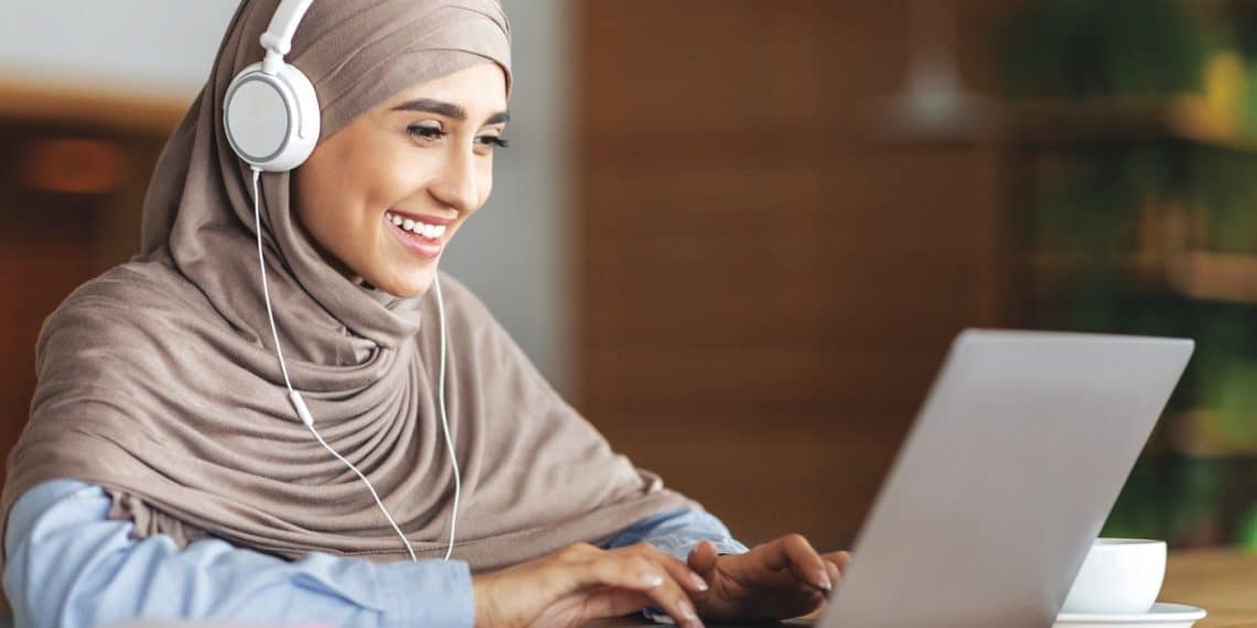 عضو "تضامُن النواب" يُطلق رقمًا "غير دقيق" حول نِسبة تشغيل المرأة