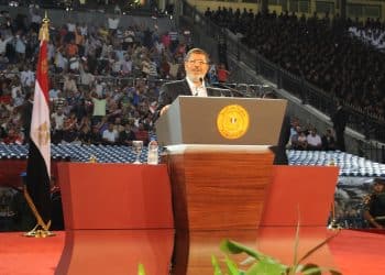 هل حل قتلة السادات مكان العسكريين في احتفال مرسي باكتوبر في استاد القاهرة؟