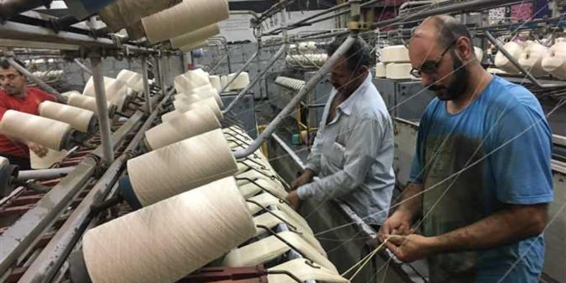 أرقام "الوزراء" عن صادرات الغزل والنسيج "غير دقيقة"