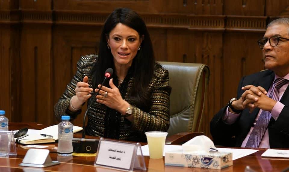 بفارق 1.5 مليار دولار.. "المشاط" تطلق أرقامًا متضاربة حول قيمة المحفظة التنموية