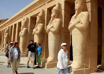 مصر من أفضل 10 وجهات سياحية في 2022.. كيف نفهم بيان رئاسة الوزراء؟