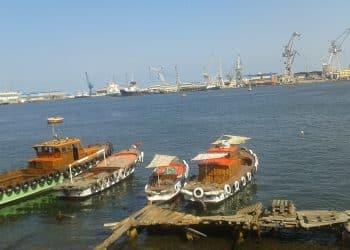 الانتقائية تسيطر على بيانات "معلومات الوزراء" في تناول مؤشر "الموانئ"