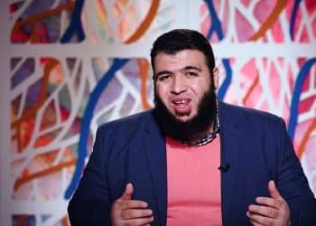 سلفي مصري أم طبيب متخصص.. من هو مُقدم محاضرة قصر العلوم بتونس؟