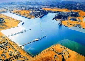 وزير النقل يُعلن رقم “غير دقيق” حول التكلفة المبدئية لتطوير ميناء السخنة