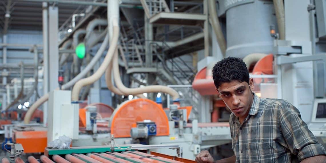 هل يصل حجم القطاع الخاص في مصر لـ75% كما يقول “السيسي”؟