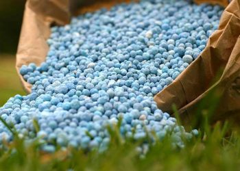 هل حقًا وفرت تونس كميات كافيّة من الأسمدة للفلاحين؟