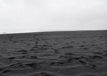 مضلل.. حقيقة تصريحات السيسي بخصوص استغلال الرمال السوداء في مصر