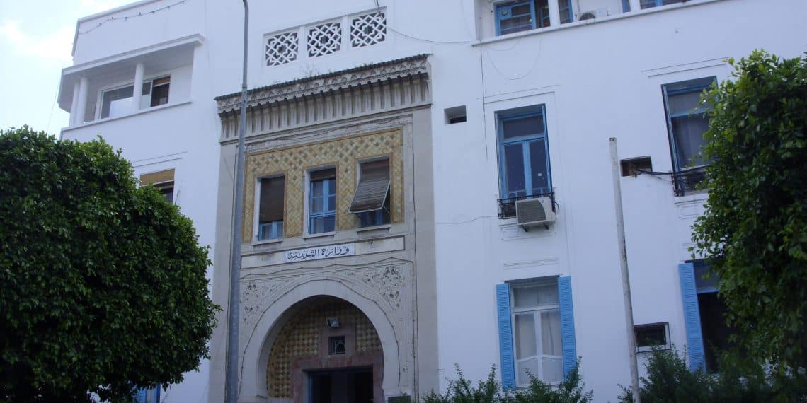 نتحرى.. هل حقًا تستخدم وزارة التربية التونسية صفة “مكلف بالتدريس”؟