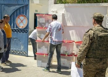 هل نجح الرئيس التونسي بـ620 ألف صوتًا فقط بينما انتخب “النواب” 4 ملايين ناخب؟