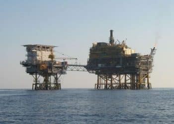 هل انخفض إنتاج النفط التونسي من 118 ألف برميلًا لـ40 ألفًا بعد 2011؟