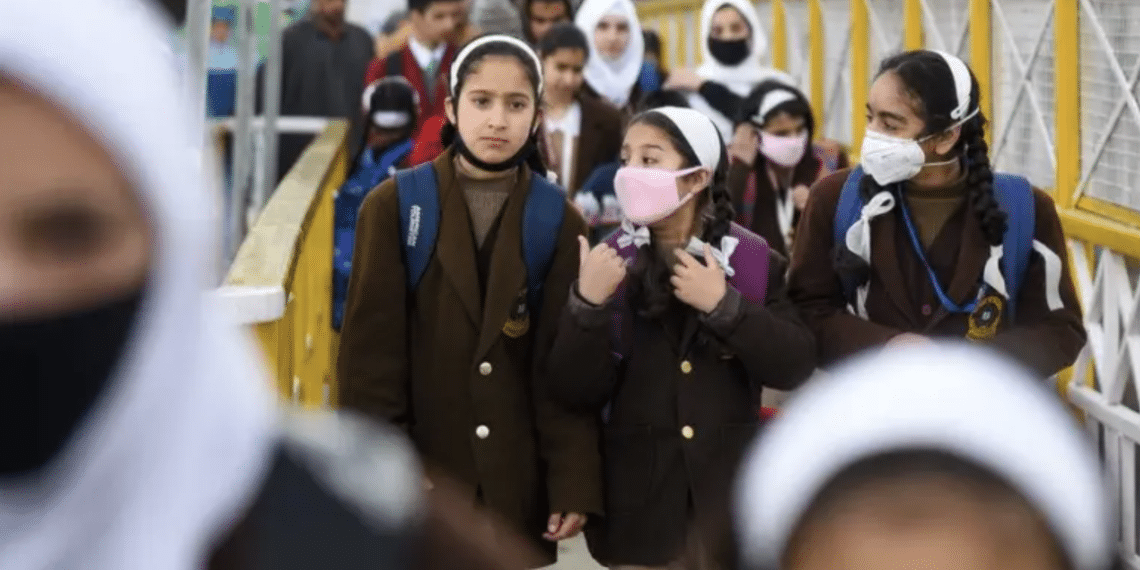 73% من أطفال مصر مصابون بالفيروس المخلوي.. هل تلغي التعليم اختبارات “نوفمبر”؟