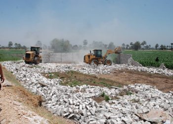 هل تسببت التعديات في عدم وجود أراضي زراعية في مصر كما يقول كرم جبر؟