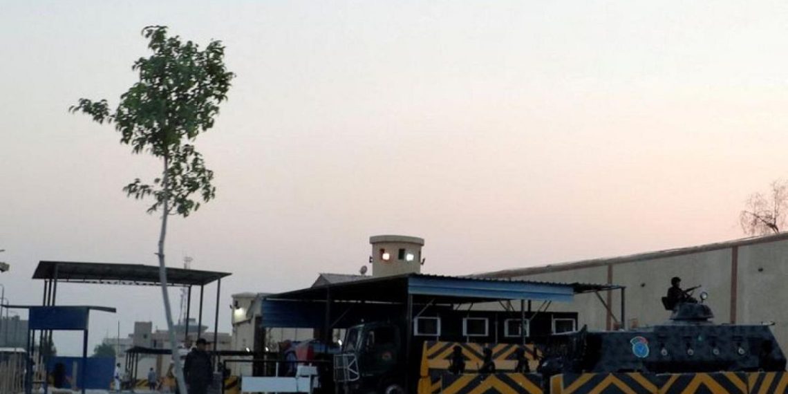 هل أغلقت مصر 20 سجنًا كما يقول وكيل “حقوق إنسان النواب”؟