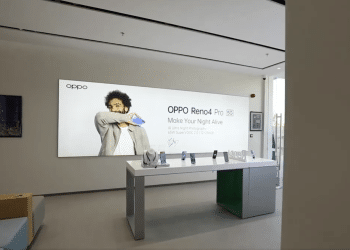 بعد أنباء إغلاقoppo  وrealme فروعهما.. نتتبع أبعاد أزمة شركات المحمول في مصر