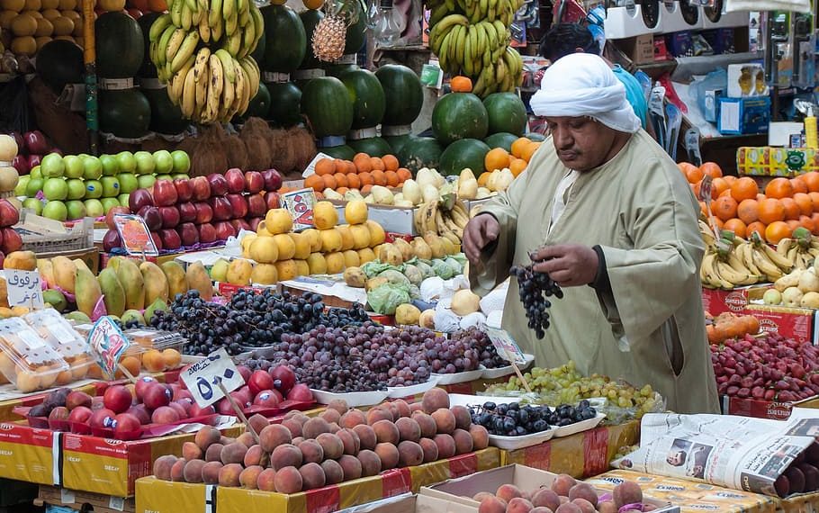 ما هو حجم الاقتصاد غير الرسمي في مصر؟ أرقام “غير دقيقة”