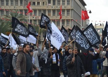 هل استصدر حزب التحرير بتونس ترخيصًا بالتظاهر قبل المشاركة في مسيرات 14 يناير؟