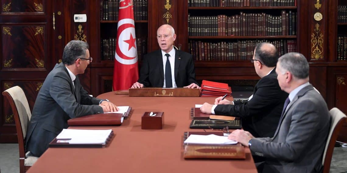 المصدر: الصفحة الرسمية للرئاسة التونسية على منصة "فيسبوك"