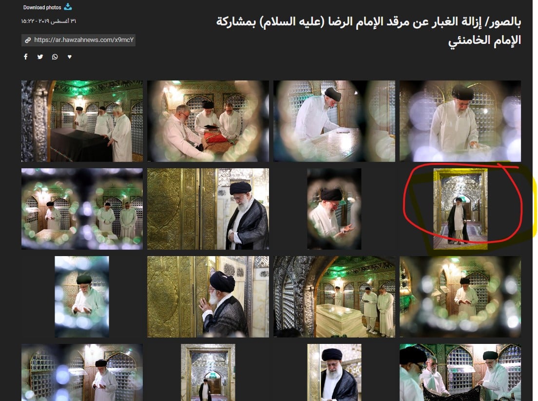 صورة خامنئي بالرداء الأبيض في 2019